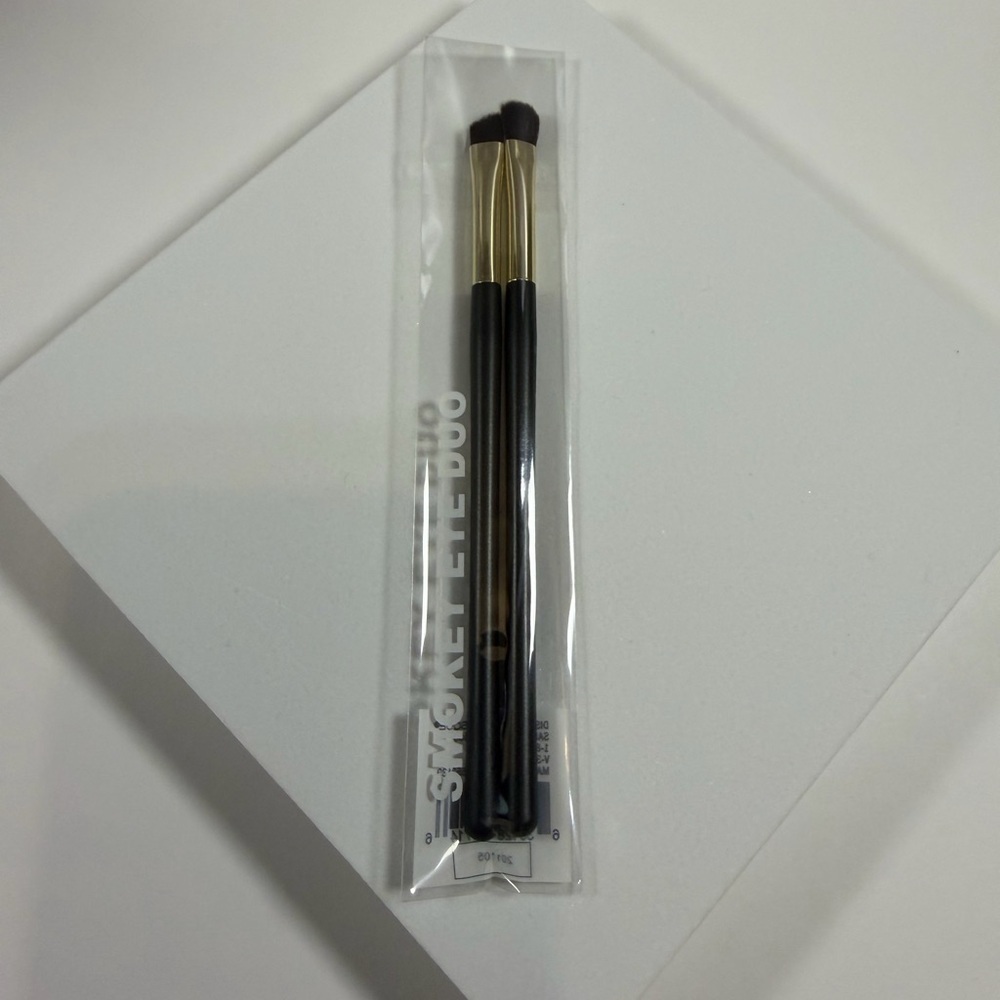🩷5/$10🩷 Smokey Eye Duo Brush Set